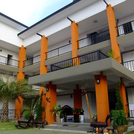 فندق Granny House ناخون راتشاسيما المظهر الخارجي الصورة
