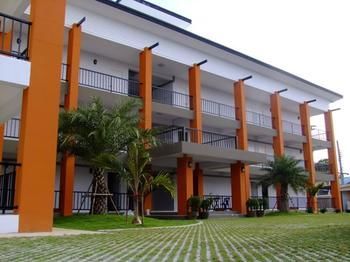 فندق Granny House ناخون راتشاسيما المظهر الخارجي الصورة